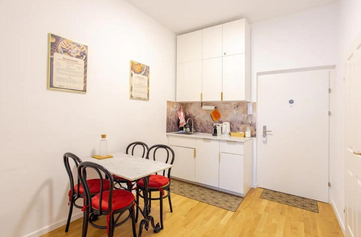 Gemuetliche Wohnung Nur 15 Minuten Ins Stadtzentrum Viena Exterior foto